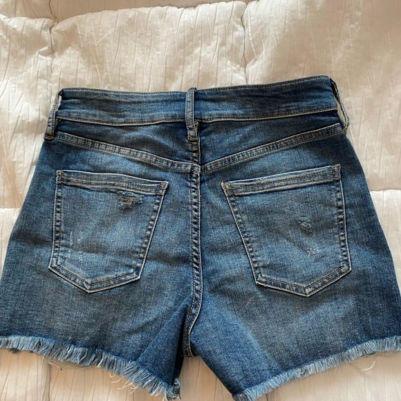 Brand new denim shorts size 5 - Picture 2 of 3